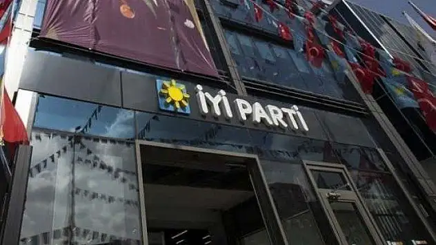İYİ Parti'de deprem: 'Ses kayıtlarını veririm!'