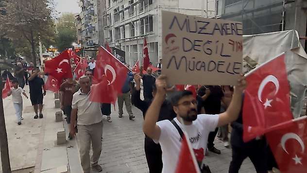 İYİ Parti'den Bayrak Yürüyüşü: 'İhanetin Zaman Aşımı Yoktur'