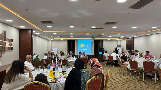 İYİ Parti Malatya'da Bayrak Değişimi: Serdar Yıldız Görevi Emircan Eren'e Devretti