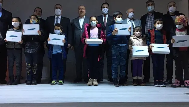 İzollu Vakfı'ndan Eğitime Destek