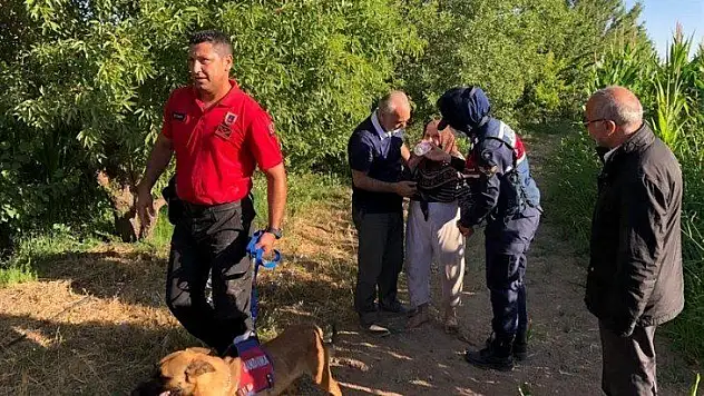 Jandarmanın Arama Kurtarma Operasyonu Sonucunda Yaşlı Kadın Bulundu