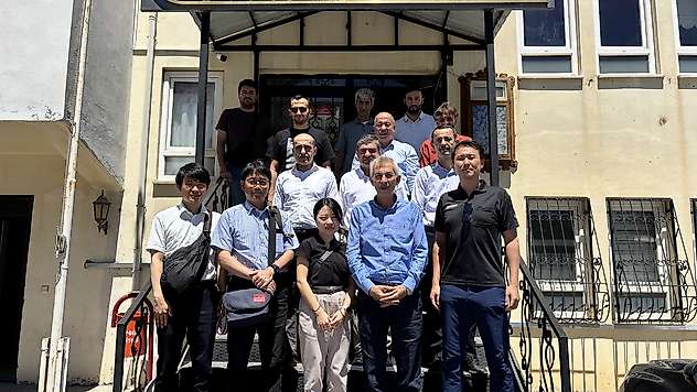 Japon Heyet Arapgir'de Mor Reyhan Üretimini İnceledi
