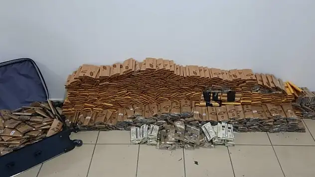 Kaçak pipo tütünü ele geçirildi