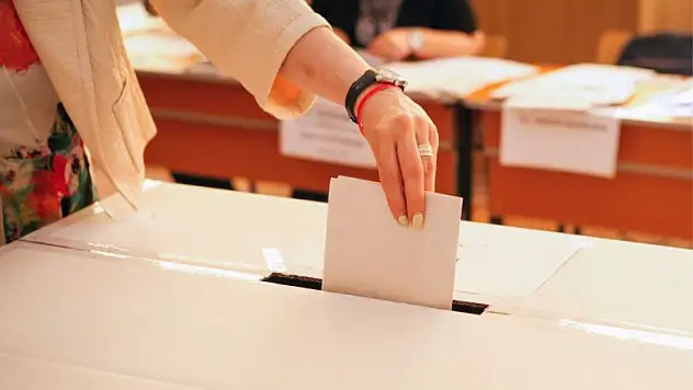 Kadın seçmenlerin siyasi parti tercihlerini ortaya koydu