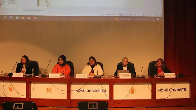 Kadına Yönelik Şiddete Karşı Uluslararası Mücadele Paneli Gerçekleştirildi