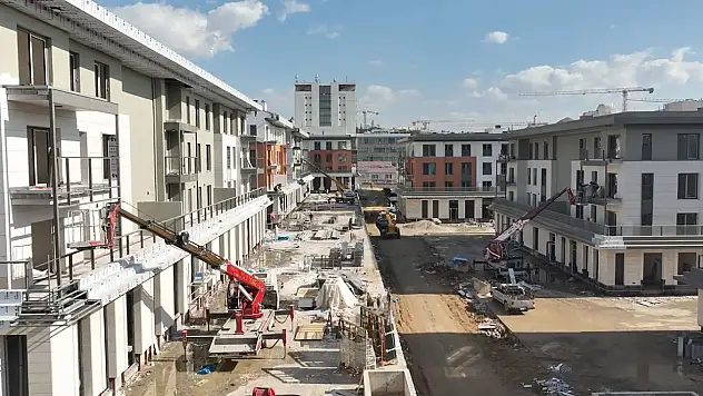 Kahramanmaraş'ta 4 bin işçi aralıksız çalışıyor