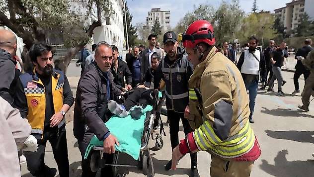 Kahramanmaraş'ta okulda silahlı saldırı: Ölü sayısı 4'e yükseldi, 20 yaralı