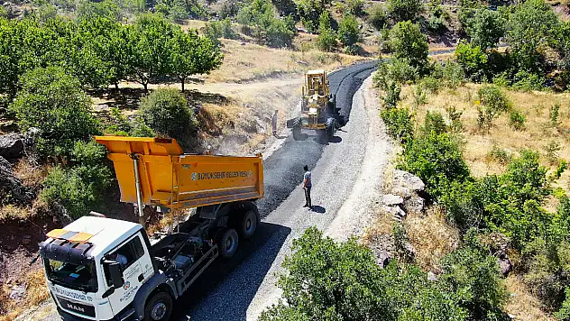 Kale İlçesi Karaağaç Mahallesi Yolu Asfaltlandı