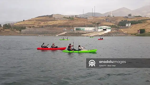 Kale Kaymakamı Aksoy, gençlerle bir araya geldi