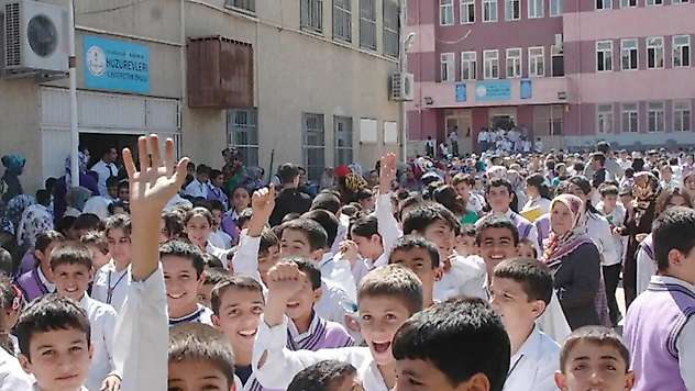 Karneler Cuma Günü Alınıyor, Yarıyıl Tatili Başlıyor