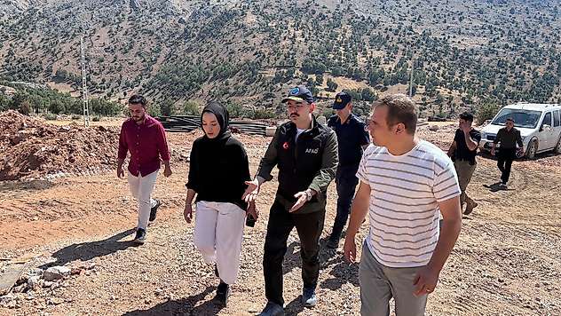 Kaymakam Sungur, Örencik ve Kapıdere'de Kırsal Konutları İnceledi