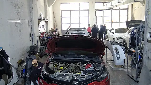 Kazalar yağışla arttı, oto tamircilerde yoğunluk