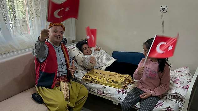 Keloğlan Sürprizi: Ömer Konakçı'dan Evde Bayram Sevinci