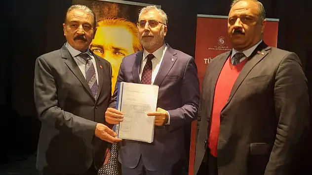 Keskin, 'Deprem bölgesinde Bağ-Kur primleri ve sosyal güvenceler hiç alınmasın'