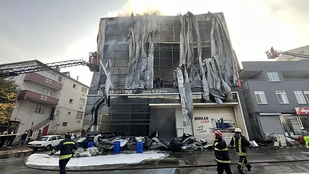 Kocaeli Dilovası'nda Kozmetik Fabrikasında Yangın: 6 Ölü, 4 Yaralı