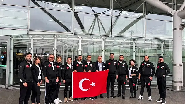 Kuaförler Milli Takımı İngiltere'de Dünya Kupasında 3'üncü Oldu