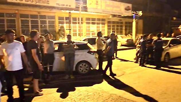 Küçük Sanayi Sitesi'nde Gece Gerginliği: Elektrik Kesintisi İddiası Esnafı Ayaklandırdı