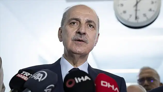 Kurtulmuş, İYİ Parti Grup başkanvekilleri Müsavat Dervişoğlu ve Erhan Usta'yı ziyaret etti