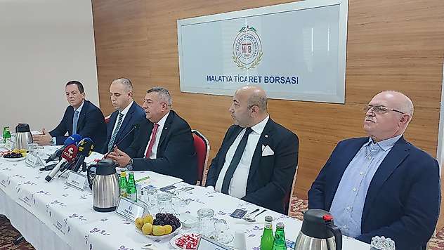 Kuru Meyve İhracatçıları Malatya'da Buluştu: Hedef Kaybedilen Pazarları Geri Kazanmak