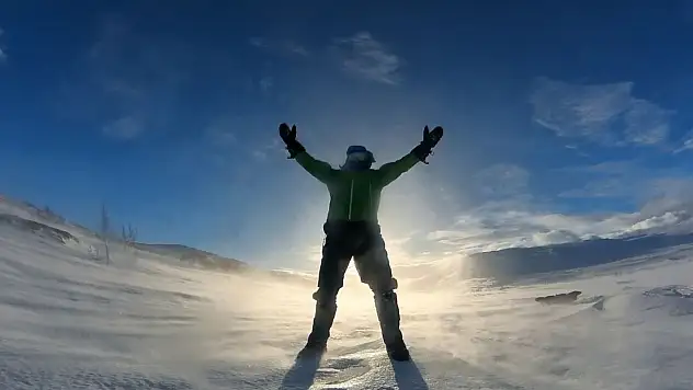 Kutup noktasına Türk bayrağını diken ilk Türk olacak