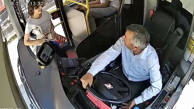 LGS'ye Dakikalar Kala Unutulan Cüzdan, Örnek Dayanışmayla Yetiştirildi