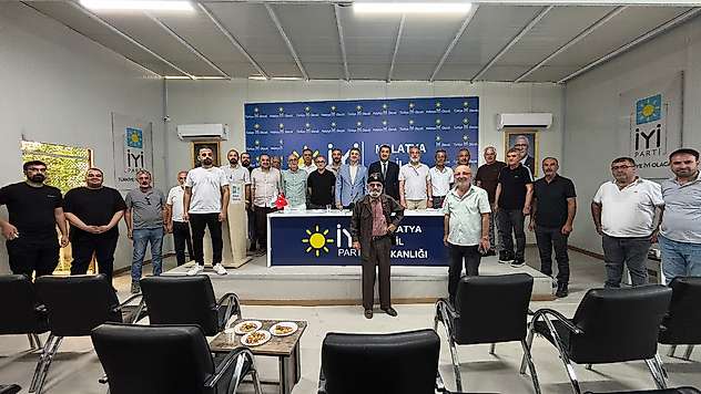 Mahmut Boyraz'dan İYİ Parti'ye Ziyaret: 'Malatya İçin Ortak Akılla Hareket Edeceğiz'