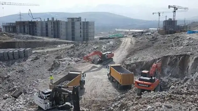 Malatya Battalgazi'de ilk kazmayı vurduk