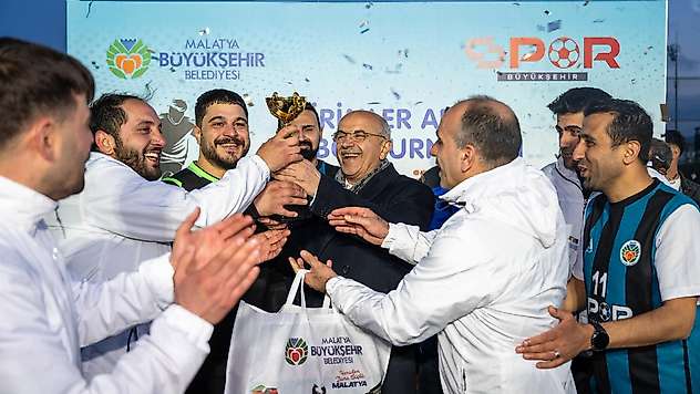 Malatya Büyükşehir'den Spor Hamlesi: 'Her Köşeye Tesis Yapıyoruz'