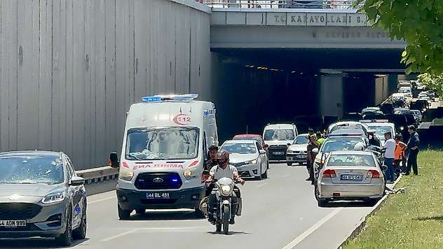 Malatya Çevreyolu'nda Kaza: Kamyon ile Otomobil Çarpıştı