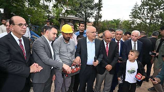Malatya'da 1400 Kişilik Cafana Camii İçin İlk Harç Döküldü