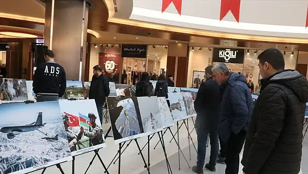 Malatya'da '1923'ten Günümüze Türk Silahlı Kuvvetleri' fotoğraf sergisi açıldı