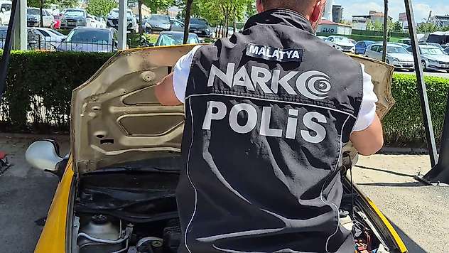 Malatya'da 202 kiloluk sentetik uyuşturucu engellendi