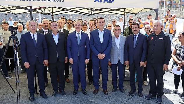 Malatya'da 4 Bin 359 Deprem Konutu Hak Sahiplerine Teslim Edildi