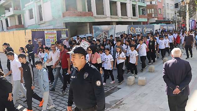 Malatya'da 'Amatör Spor Haftası' Yürüyüşle Başladı