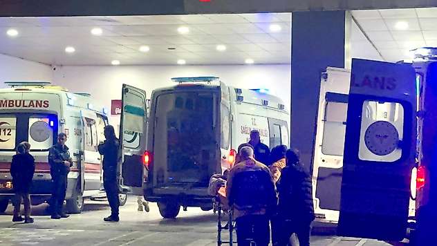 Malatya'da Arefe Günü Trafik Kavgası: 2 Kişi Bıçaklandı