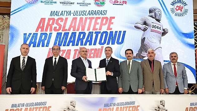 Malatya'da 'Arslantepe Yarı Maratonu' İçin İmzalar Atıldı