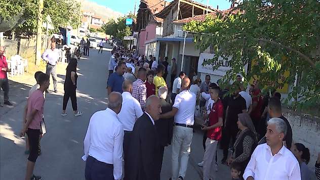 Malatya'da Aşure Programında Siyaset ve STK'lar Aynı Sofrada Buluştu