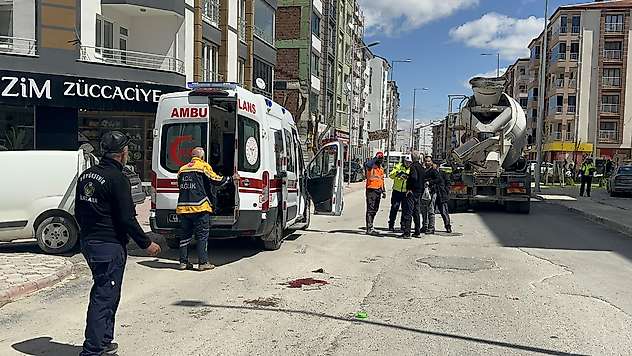 Malatya'da Beton Mikserinin Çarptığı Kadın Ağır Yaralandı