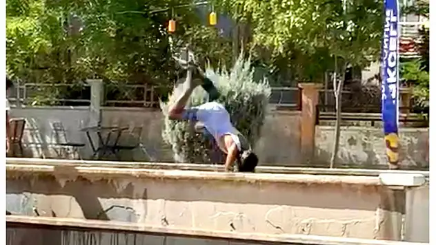 Malatya'da çocukların kanal keyfi