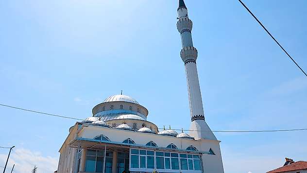 Malatya'da Deprem Sonrası Yeni Cami İbadete Açıldı