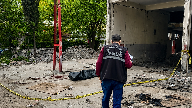 Malatya'da Elektrik Direğinden Düşen Şahıs Hayatını Kaybetti