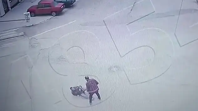 Malatya'da engelli genç sokak ortasında darp edildi