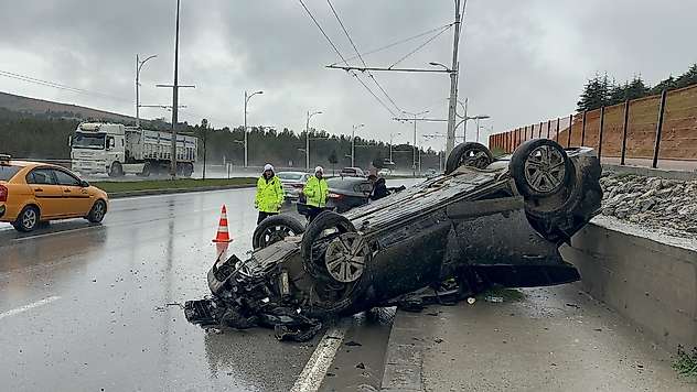 Malatya'da Feci Kaza: İki Araç Kafa Kafaya Çarpıştı, 5 Kişi Mucizevi Şekilde Kurtuldu