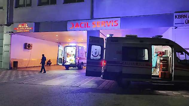 Malatya'da gölete düşen çocuğu kurtarmak isterken 6 kişi boğulma tehlikesi geçirdi