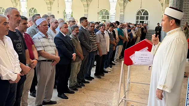 Malatya'da görevli Uzman Çavuş Emre Sakar, 18 günlük yaşam mücadelesini kaybetti