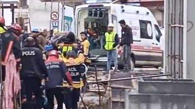 Malatya'da İnşaatta Korkutan Kaza: İşçi Yüksekten Düştü