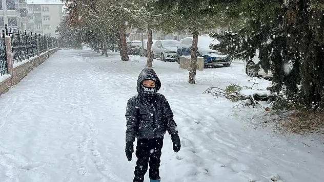 Malatya'da Kar Alarmı: Motosiklet ve Kuryelere 1 Günlük Trafik Yasağı