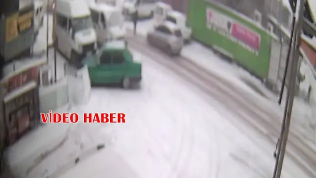 Malatya'da Kar Kabusu: Zincirleme Kazalar, Yollarda Kalan Araçlar