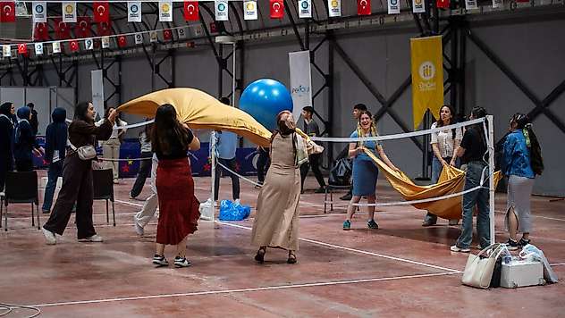 Malatya'da Kariyer Buluşması: İpekyolu Kariyer Fuarı'na Yoğun İlgi