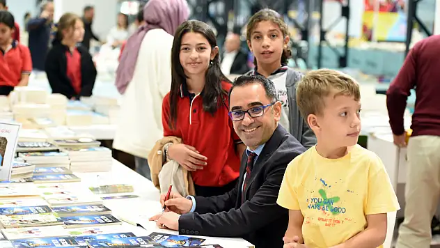 Malatya'da Kitap Sevdalıları Fuar Alanına Akın Ediyor